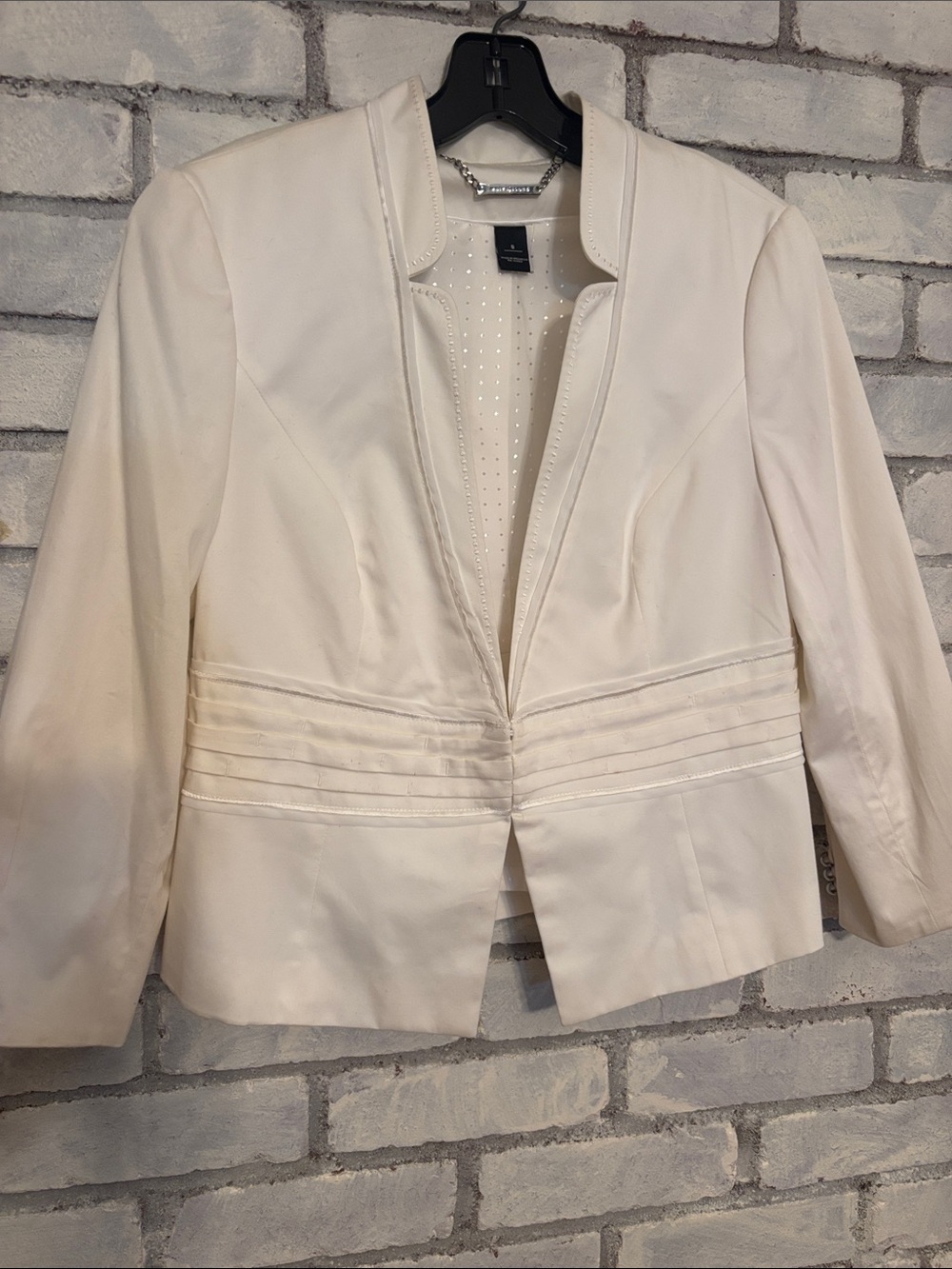 White House Black Market Ivory Satin Blazer Jacket Size 8 Embellished